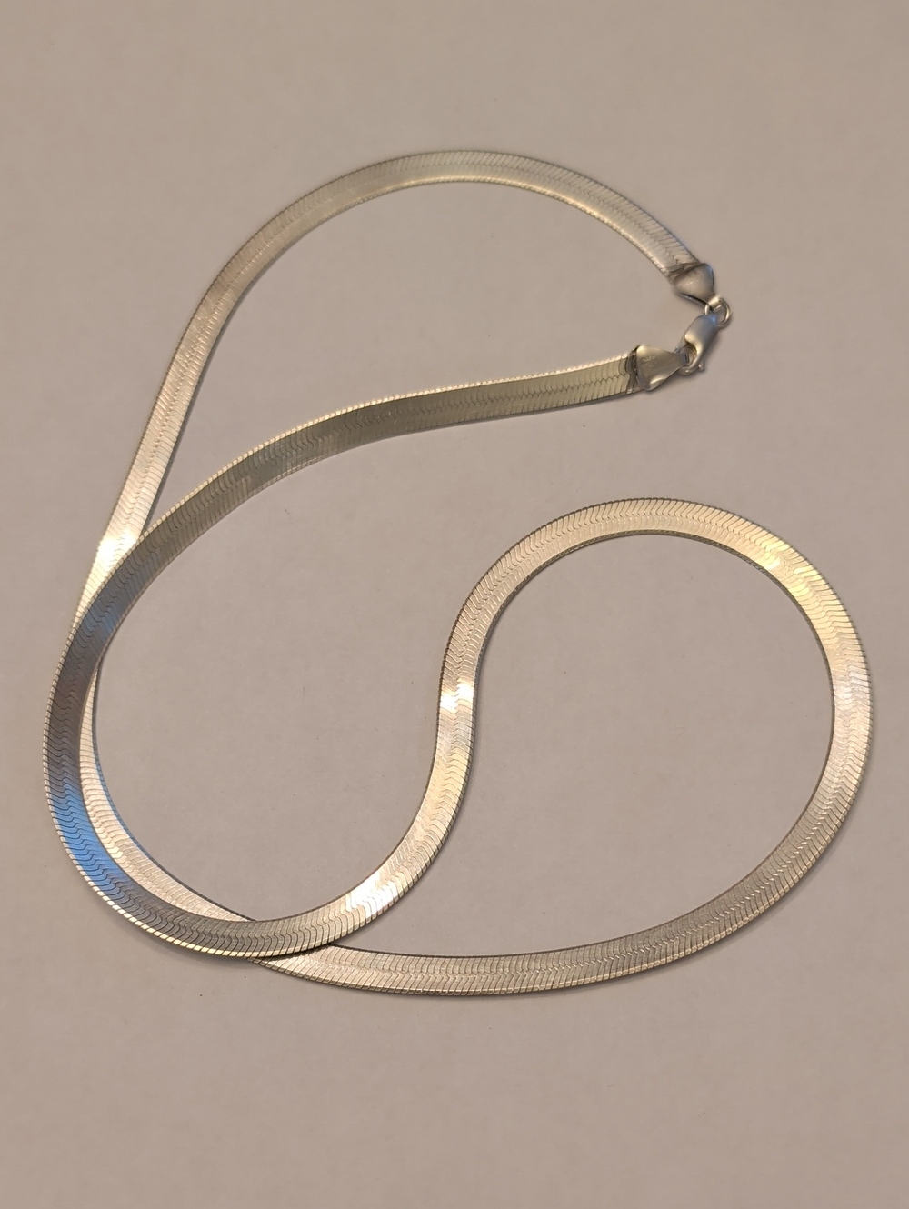Vintage Silver Tone Flat Herringbone Necklace - Vintage Silver